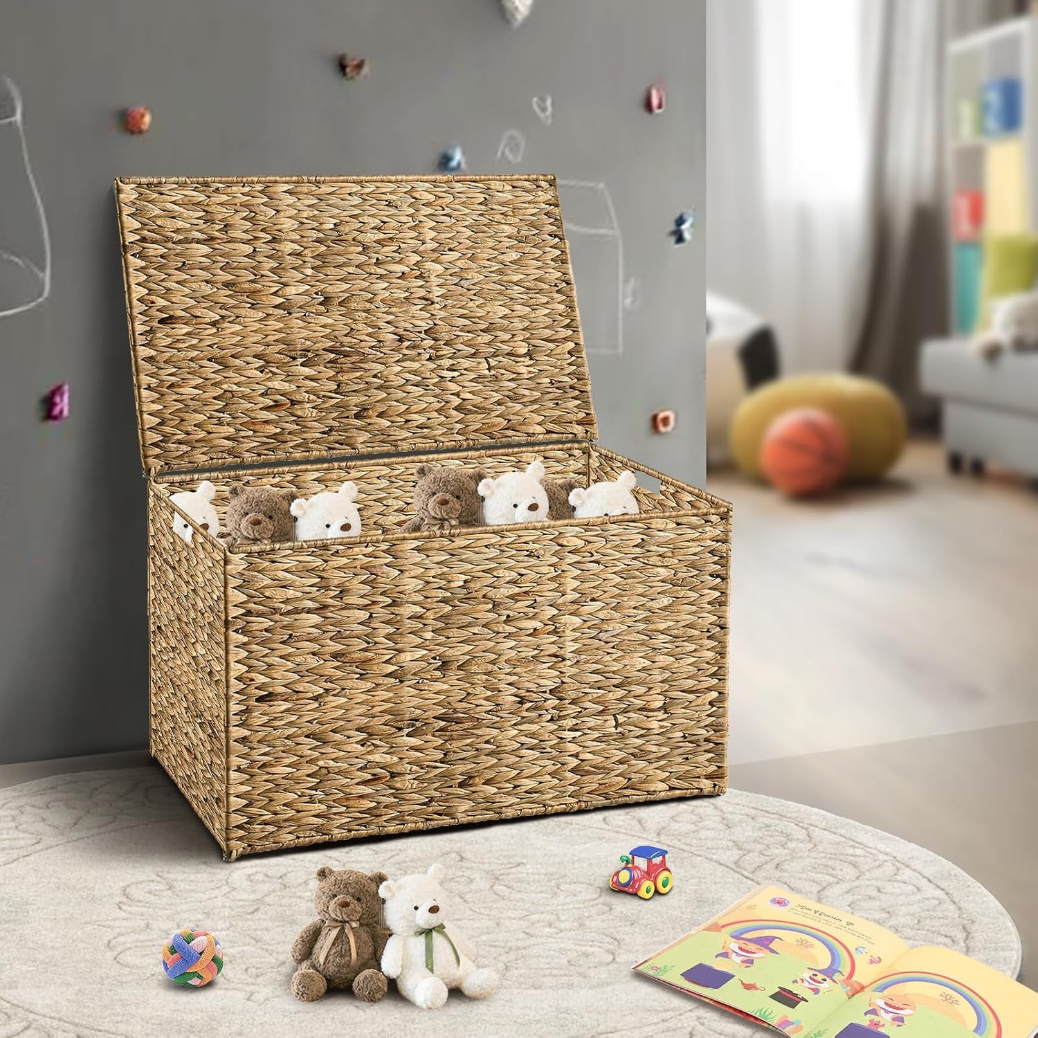 Natural Handwoven Wicker Storage Trunk With Lid